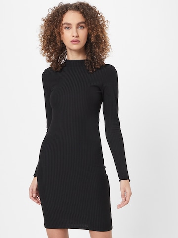 Rochie 'NELLA' de la ONLY pe negru: față