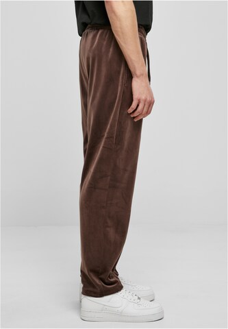 Karl Kani Regular Pants in Brown