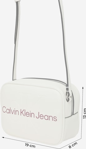 Borsa a tracolla di Calvin Klein Jeans in bianco