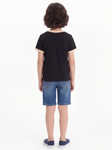 Tricou de la Champion pe negru
