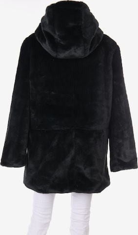 BROADWAY NYC FASHION Jacket & Coat in L in Black