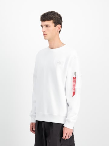 ALPHA INDUSTRIES Sweatshirt i vit