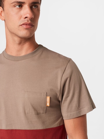 T-Shirt Degree en marron