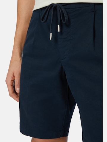 Boggi Milano Normální Kalhoty se sklady v pase – modrá