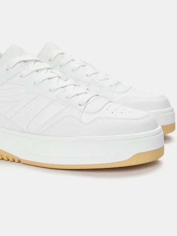 Pull&Bear Platform trainers in White