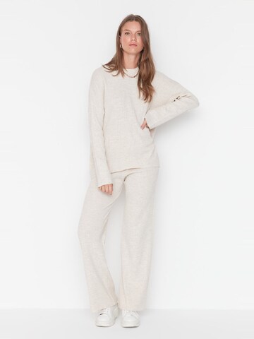 Tenue d'intérieur Trendyol en beige