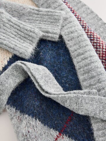 Next Плетено манто в синьо