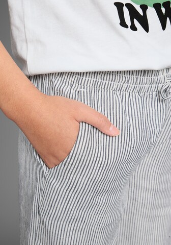 Kidsworld Regular Pants in Grey