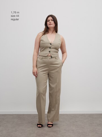 RÆRE by Lorena Rae Loosefit Hose in Beige