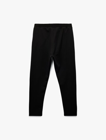 Koton Tapered Pants in Black