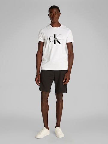 Calvin Klein Jeans Regular Trousers in Black