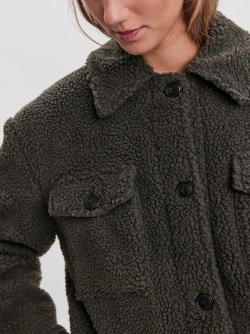 VERO MODA Between-Seasons Coat 'Hope' in Green