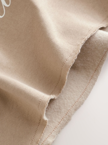 Next Set in Beige