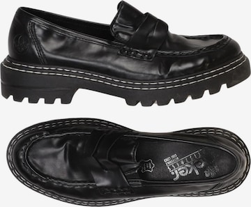 Rieker Flats & Loafers in 39 in Black: front