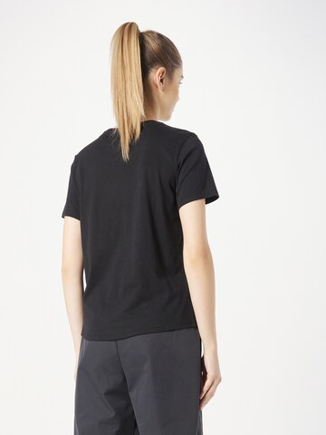 Nike Sportswear T-shirt 'Club Essential' i svart