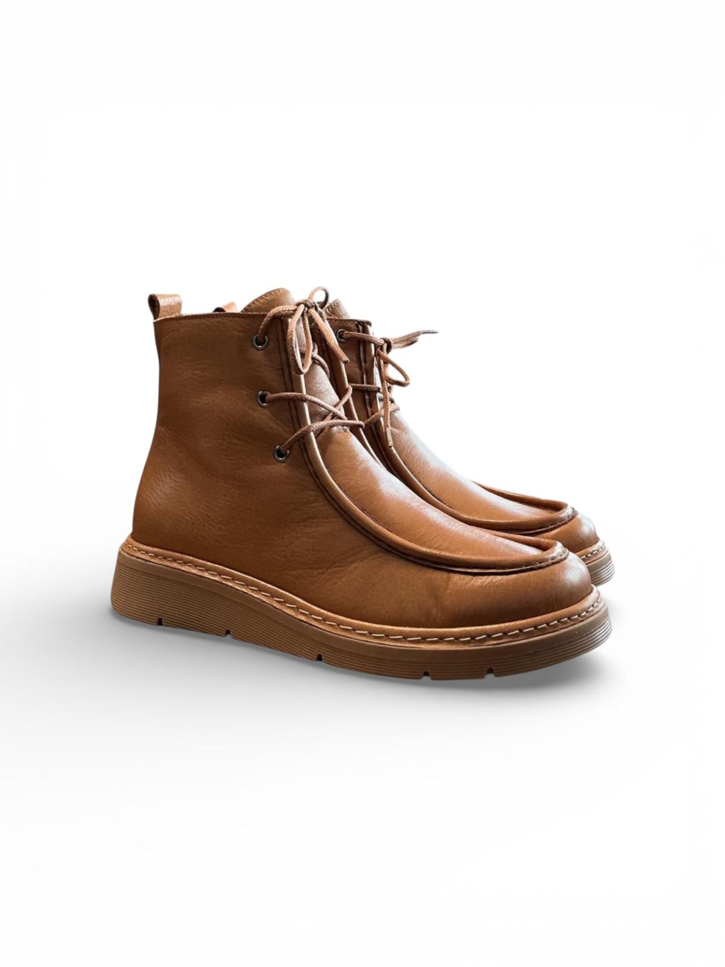 Begoria Boots 'SoftStep High Moc'‌‌‌‌‌ in Beige