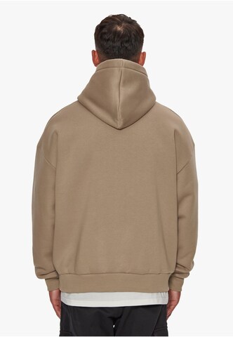 Dropsize Sweatshirt in Braun