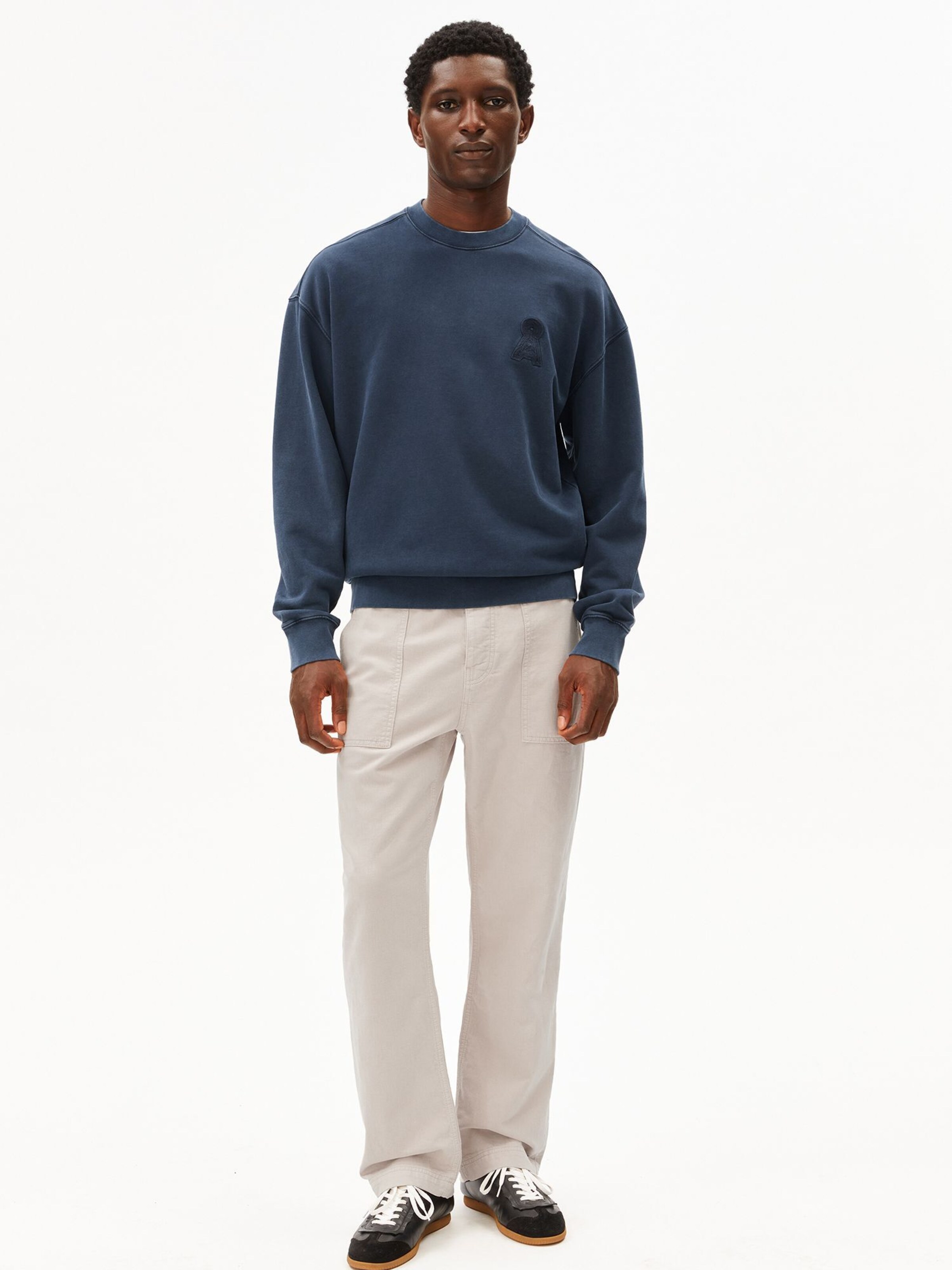 ARMEDANGELS Sweatshirt in Blauw: voorkant