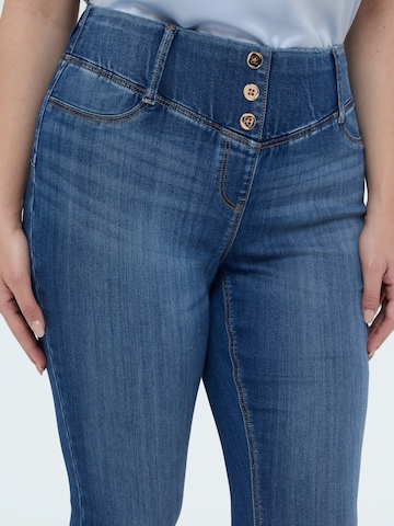 Skinny Jean Fiorella Rubino en bleu