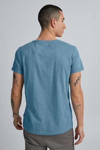 11 Project T-Shirt 'AIKO' in Blau