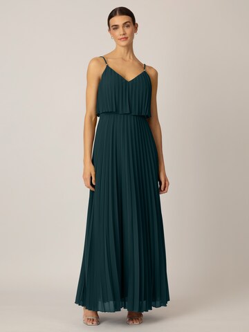 APART Evening Dress in Green