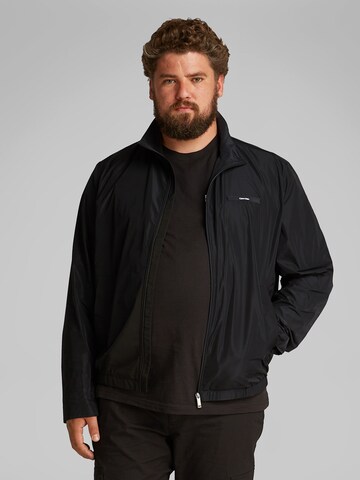 Calvin Klein Big & Tall Overgangsjakke 'Essential' i sort: forside
