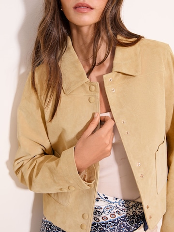 Giacca di mezza stagione di Lipsy in giallo