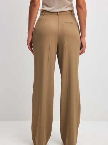 NA-KD Wide Leg Hose in Beige