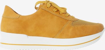 Sneaker low de la Rieker pe galben