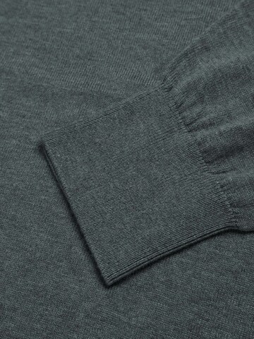 Scalpers Sweater in Green