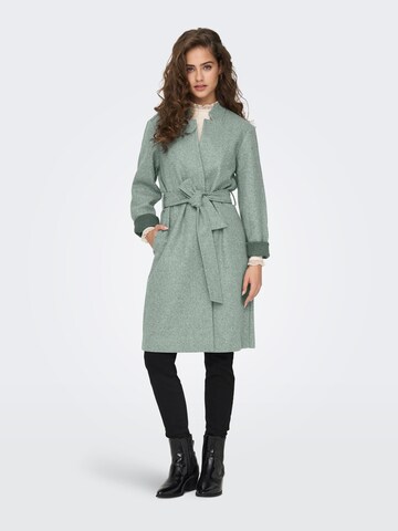 Manteau mi-saison ONLY en vert : devant