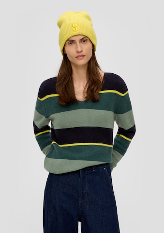 s.Oliver Beanie in Yellow: front
