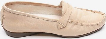 Attilio Giusti Leombruni Flats & Loafers in 35 in White: front