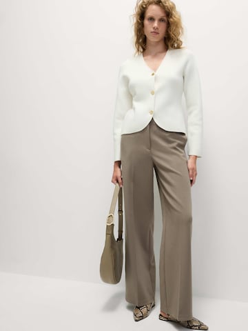 Wide leg Pantaloni con piega frontale di Marks & Spencer in marrone