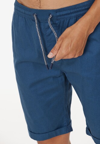 Cruz Regular Shorts 'Gilchrest' in Blau