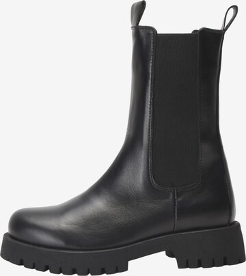 INUOVO Chelsea Boots in Black