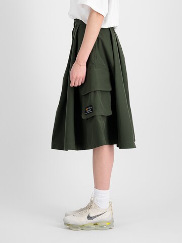 ALPHA INDUSTRIES - Falda en verde