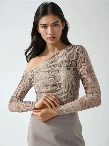 Hiccup Blouse in Beige
