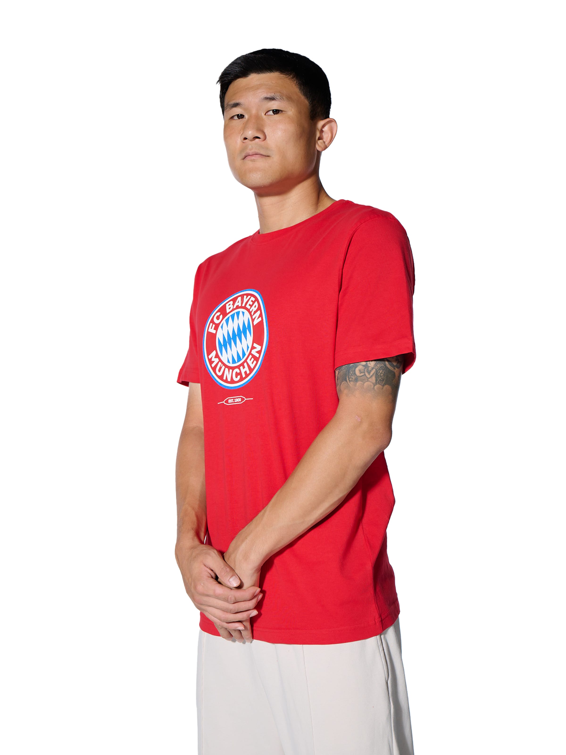 FC BAYERN MÜNCHEN T-Shirt 'Essential' in Rot