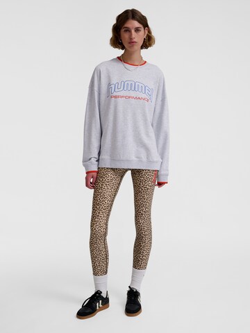 Hummel Sweatshirt 'Fast' in Grijs