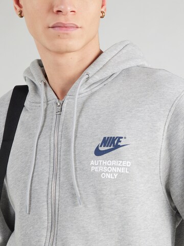 Nike Sportswear Кофта на молнии в Серый