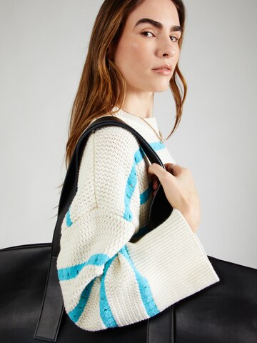 SOAKED IN LUXURY Sweater 'Ravalina' in White