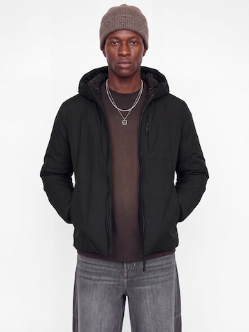 JACK & JONES - Chaqueta de entretiempo en negro: frente