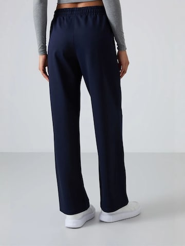 Tommy Life Wide leg Workout Pants in Blue