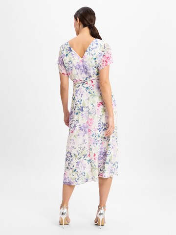 Robe d’été ' ' Marie Lund en mélange de couleurs