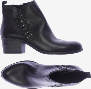 MARCO TOZZI Dress Boots in 37 in Black: front