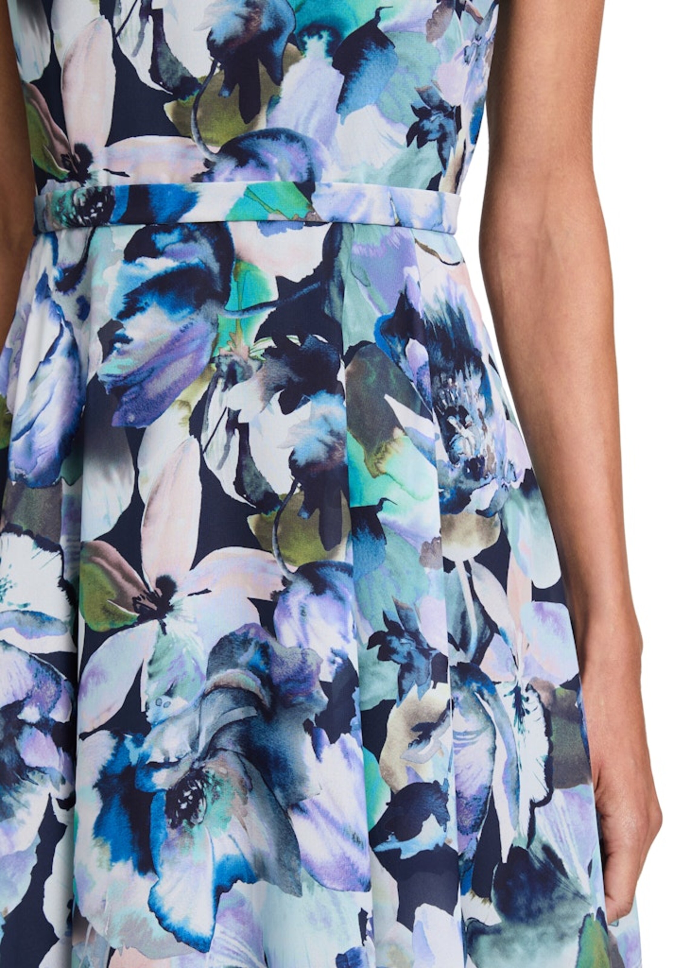 Robe d’été Vera Mont en bleu