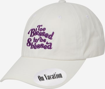 On Vacation Club Cap in White: front