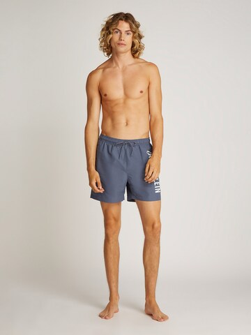 Pantaloncini da bagno di Calvin Klein Swimwear in grigio