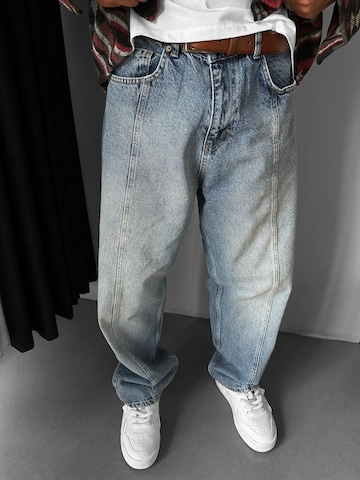 Kleidermafia Baggy Farkut 'Front Line Baggy Jeans - Light Blue' värissä sininen: etupuoli
